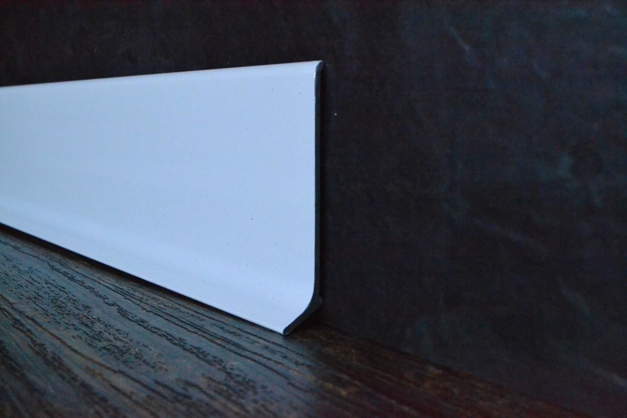 Плинтус алюминиевый L-образный белый (2500*11*60 мм) — купить в Калининграде