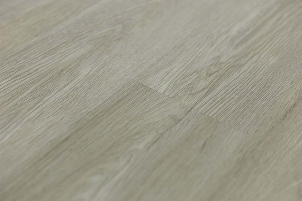 Замковая ПВХ плитка "Art Tile" Дуб Британь (920*150*4 мм) — купить в Калининграде