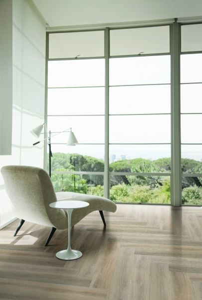 Кварцвиниловая плитка "LG" Орешник классический (1200*180*2 мм) — купить в Калининграде